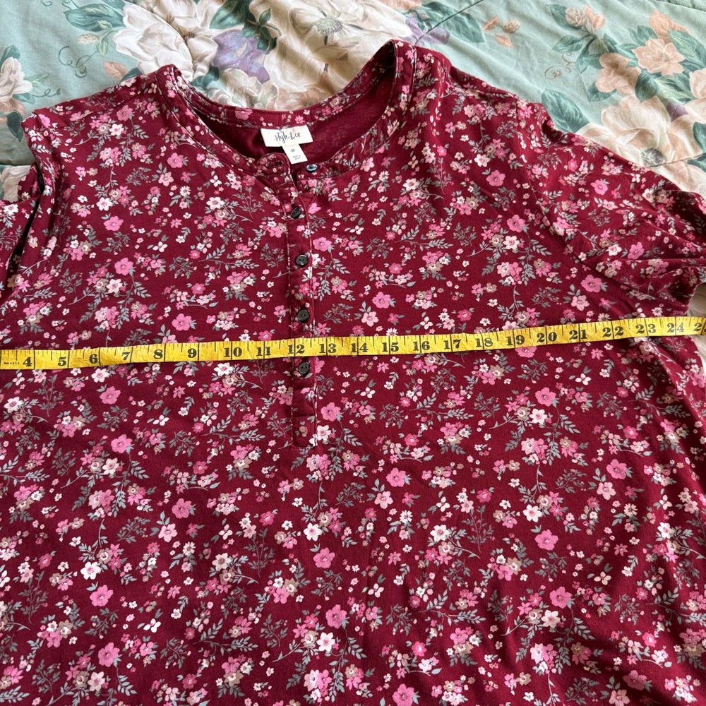 Style & Co. Burgundy Floral Top - Picture 4 of 9